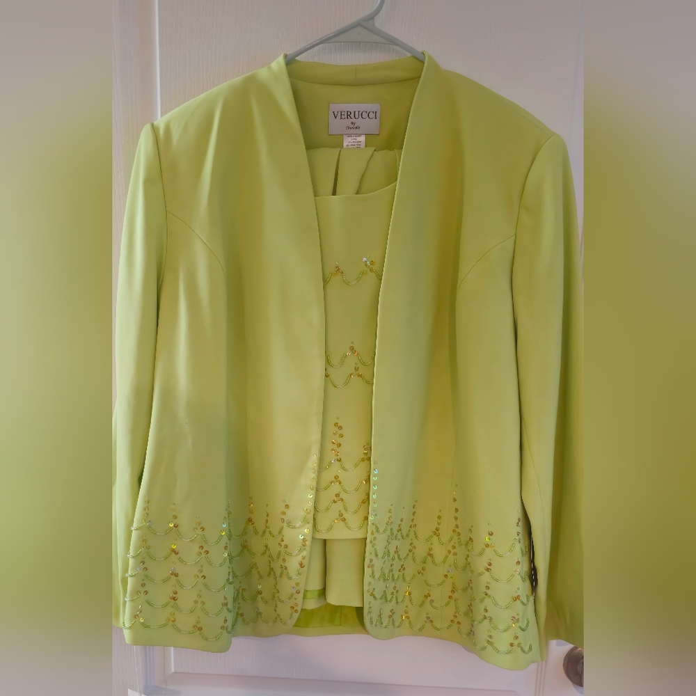 Verucci 3 piece suit NWT